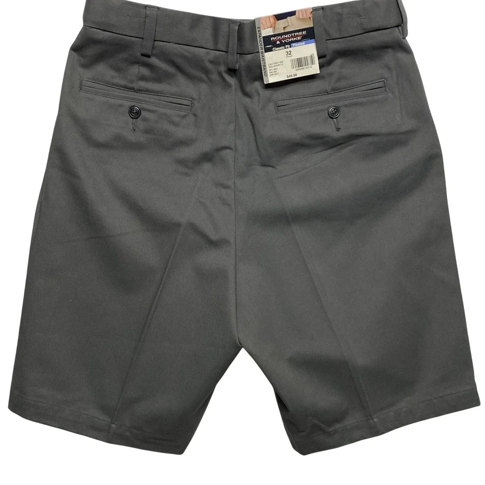 Roundtree & Yorke Mens  Cotton Pleated Shorts Expander Waistband 32 x 10‎ NWT